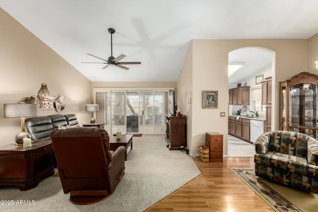 $395,000 | 19426 North 84th Avenue, Peoria, AZ 85382