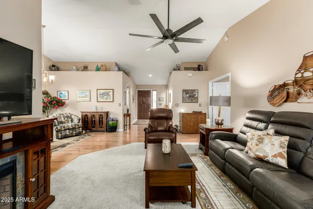 $395,000 | 19426 North 84th Avenue, Peoria, AZ 85382