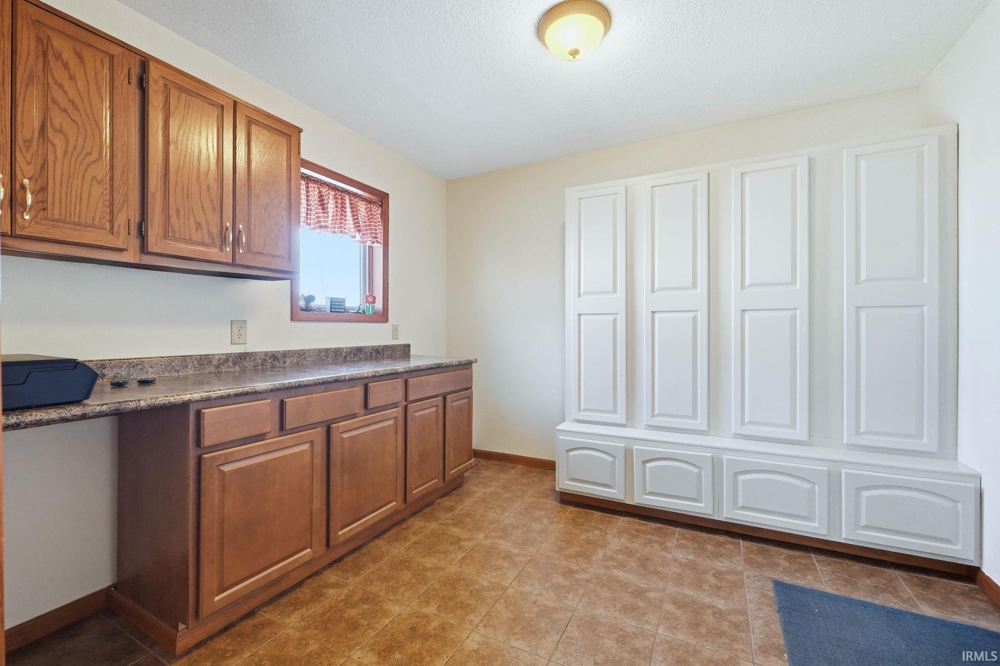 2736 Sweet Cider Road Fort Wayne, IN 46818 - Photo 4 of 34