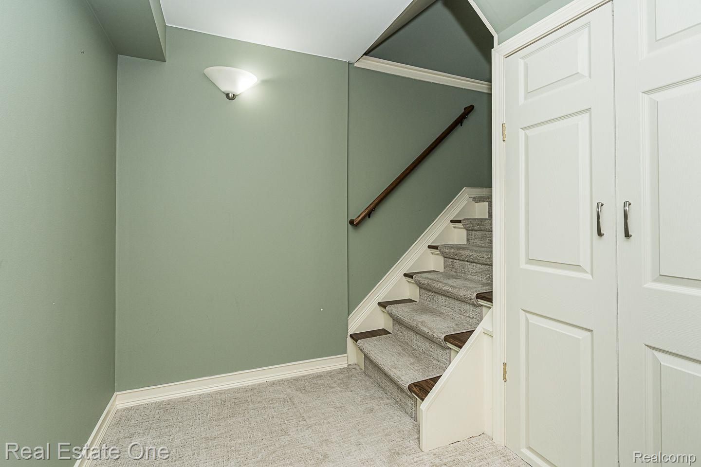 1846 Streamedge Court Rochester, MI 48309 - Photo 16 of 25 Gallery Image 16