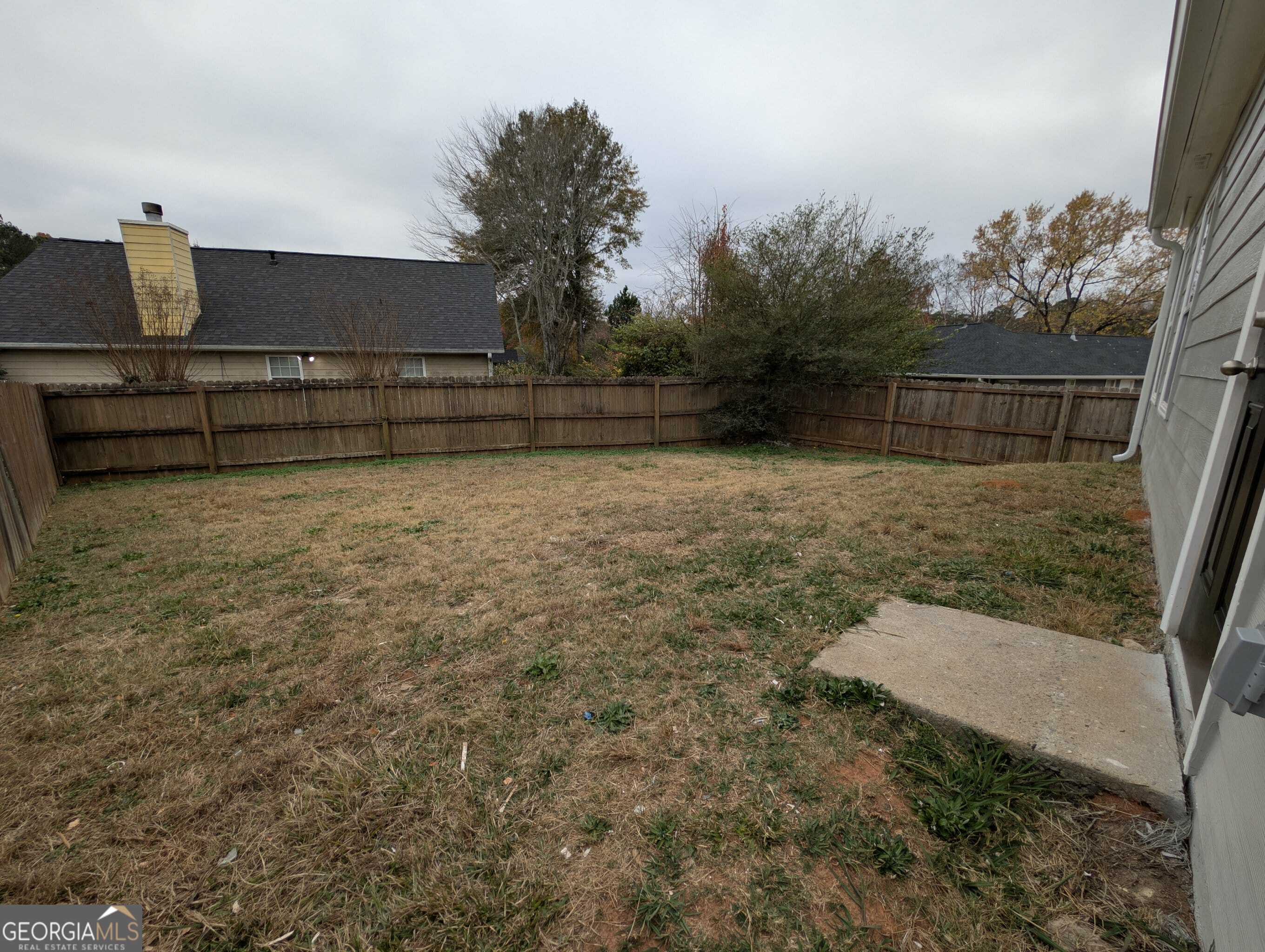 128 Crystal Brook Griffin, GA 30223 - Photo 9 of 25 a view of backyard with green space
