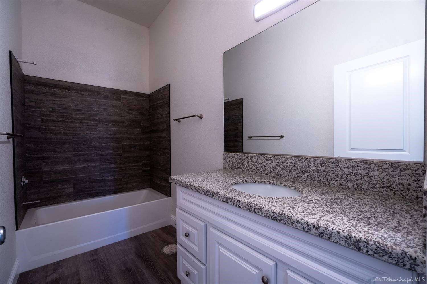 22409 Mariposa Road Tehachapi, CA 93561 - Photo 12 of 21 Gallery Image 12