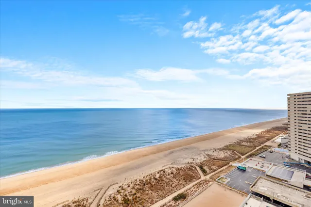 a view of an outdoor space with seating area
