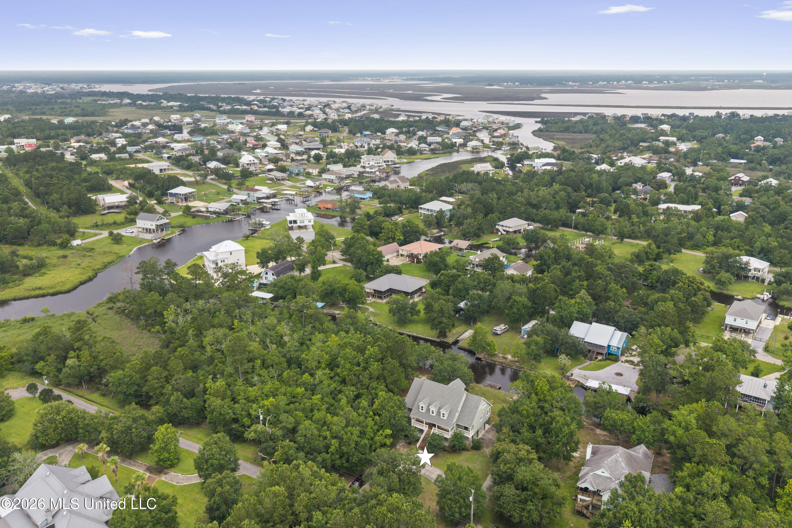 10051 Cain Road Bay St. Louis, MS 39520 - Photo 10 of 92 00004