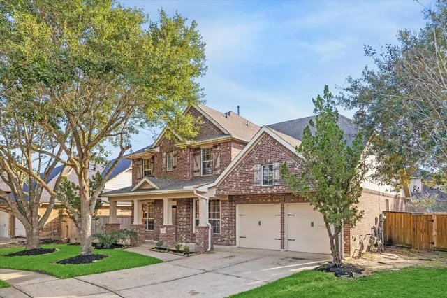 front view of house with a yard