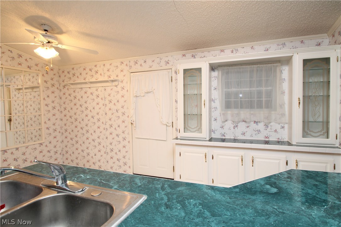 18592 Edwards Road, Unit 7 Doylestown, OH 44230 - Photo 5 of 12 Gallery Image 5