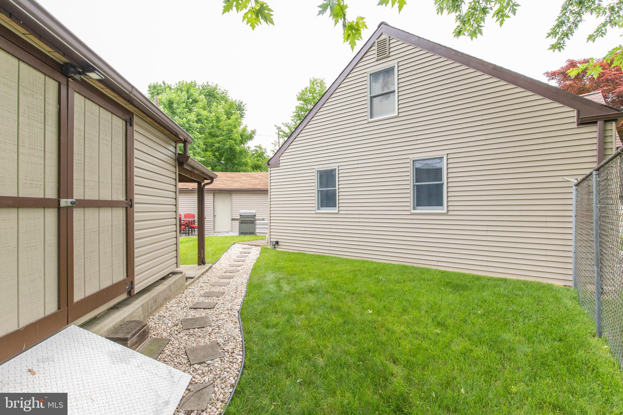 38 Upland Road Brookhaven, PA 19015 - Photo 29 of 36 Gallery Image 29
