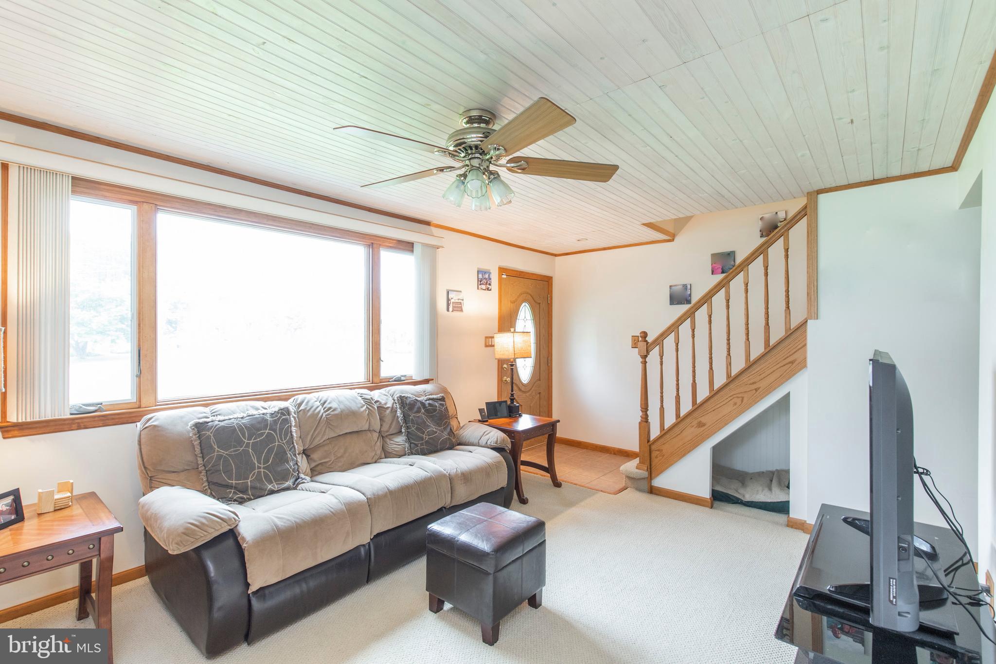 38 Upland Road Brookhaven, PA 19015 - Photo 5 of 36 Gallery Image 5