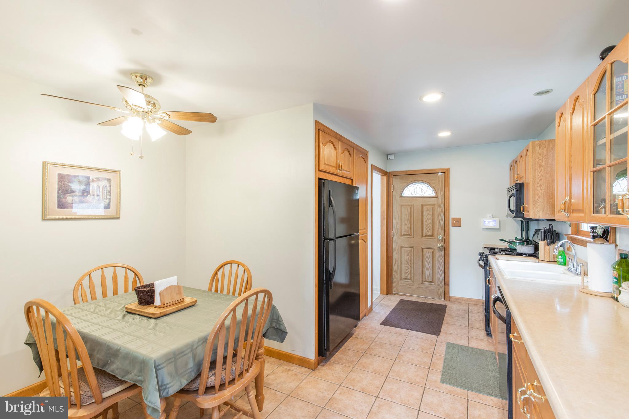 38 Upland Road Brookhaven, PA 19015 - Photo 7 of 36 Gallery Image 7