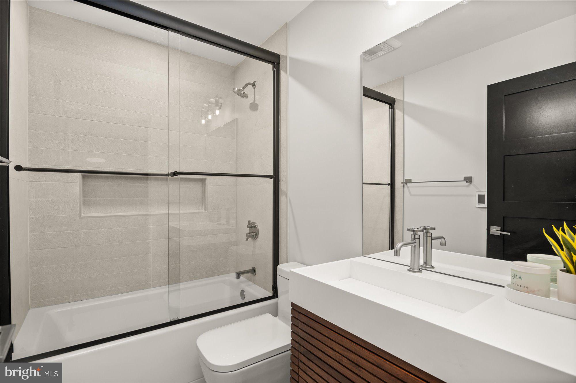 1416 Swann Street Northwest Washington, DC 20009 - Photo 30 of 52 Heated floors in secondary bath