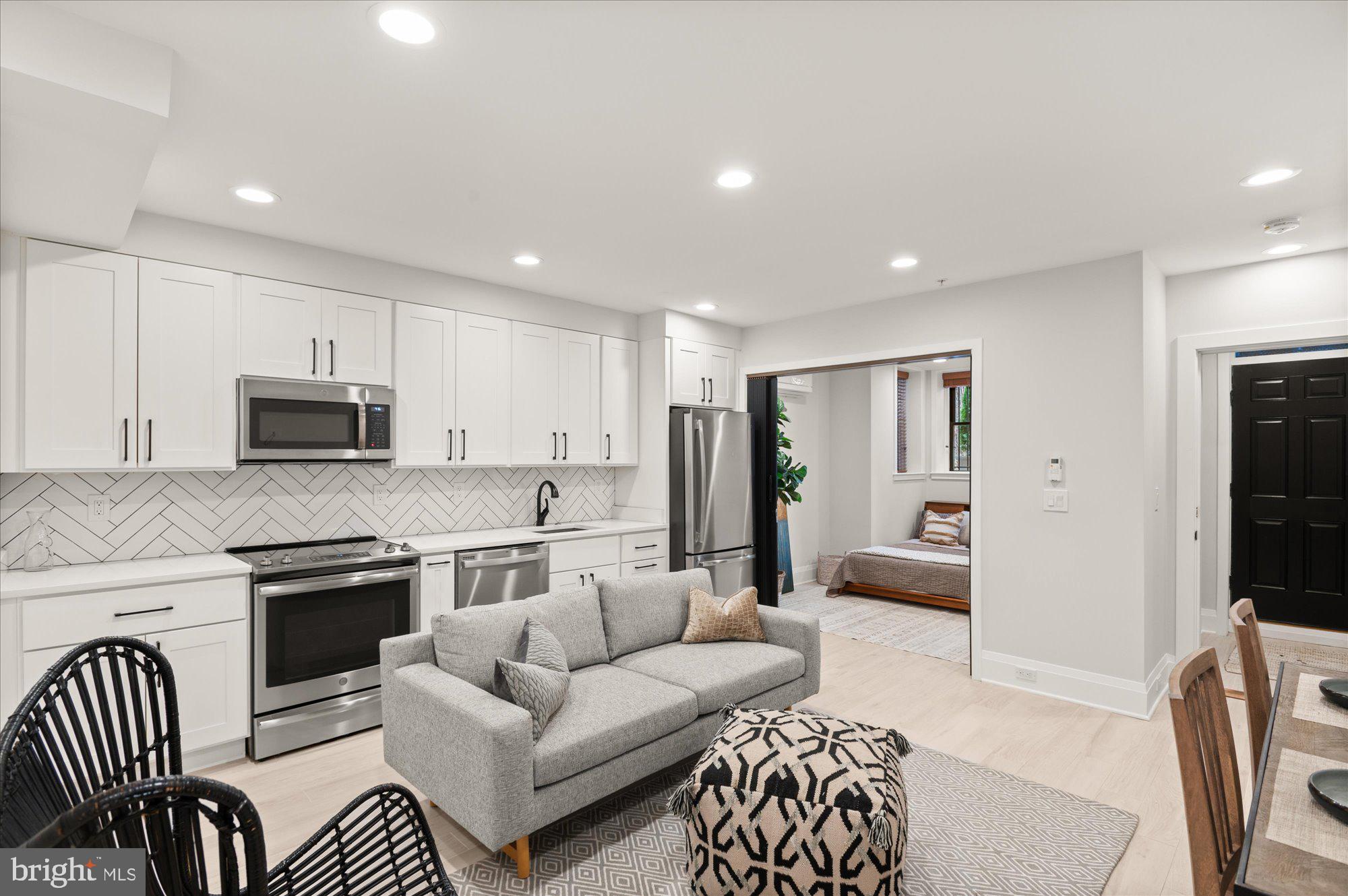 1416 Swann Street Northwest Washington, DC 20009 - Photo 42 of 52 Living space