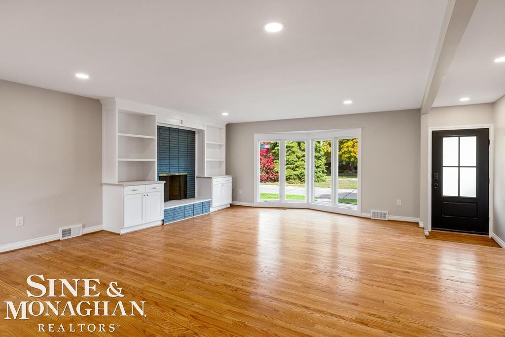 781 Fairford Road Grosse Pointe, MI 48236 - Photo 7 of 57 50158700-17be9f85-0f1b-4b36-ab2f-f31051902721.JPG