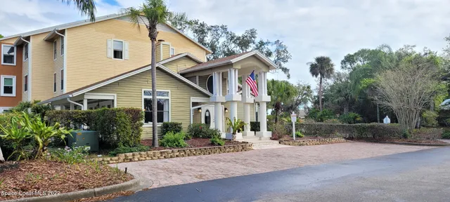 $1,900 | 225 South Tropical Trail, Unit 319, Merritt Island, FL 32952