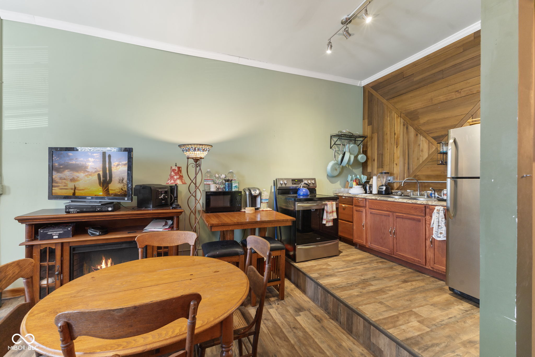 111 East Main Cross Street Edinburgh, IN 46124 - Photo 15 of 22