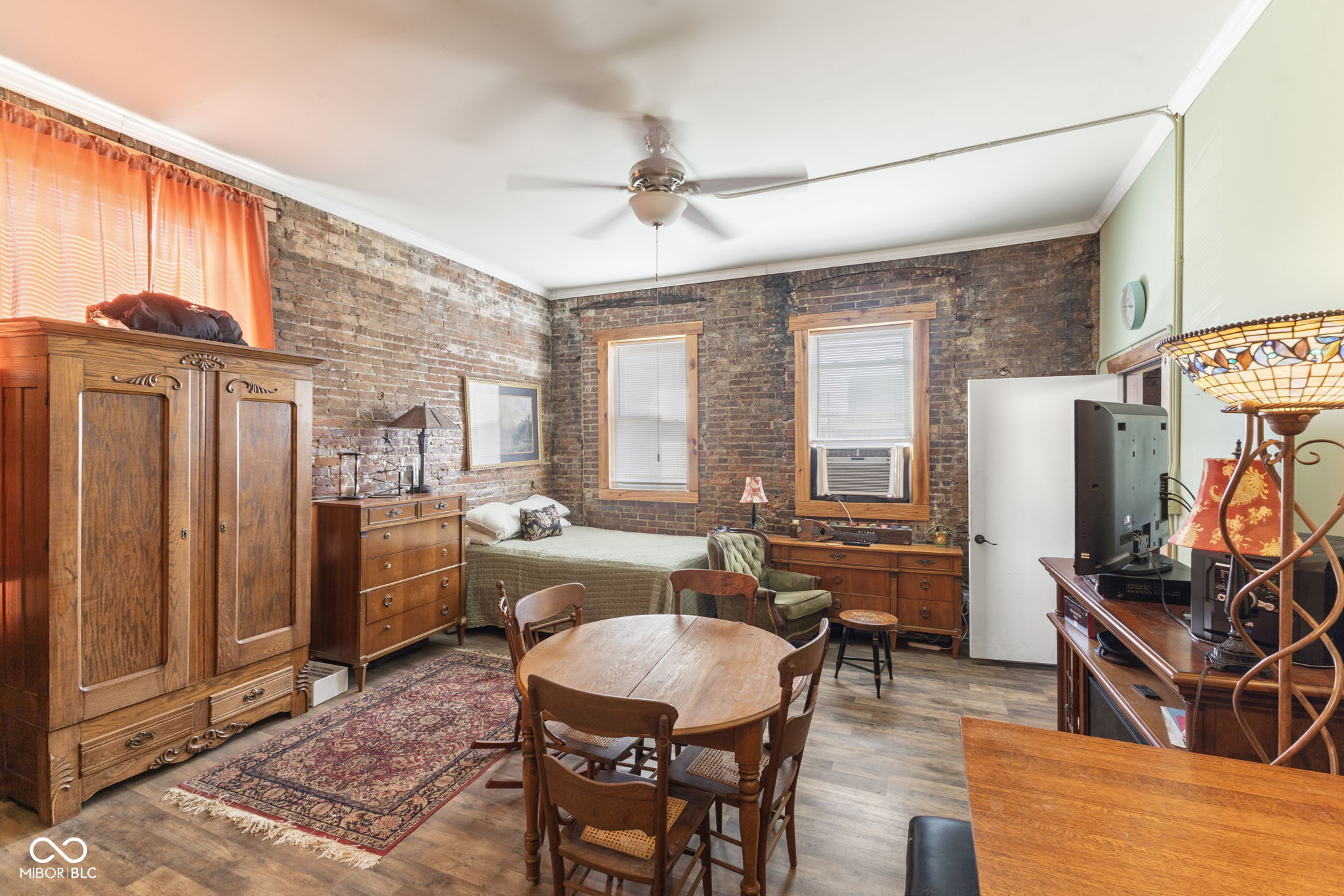 111 East Main Cross Street Edinburgh, IN 46124 - Photo 16 of 22