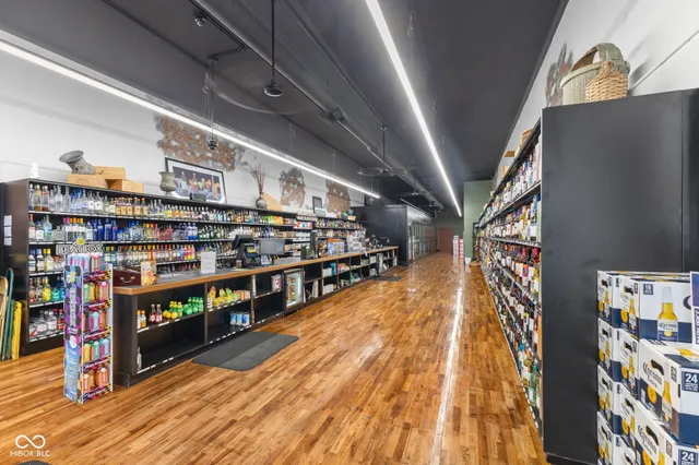 $350,000 | 111 East Main Cross Street, Edinburgh, IN 46124