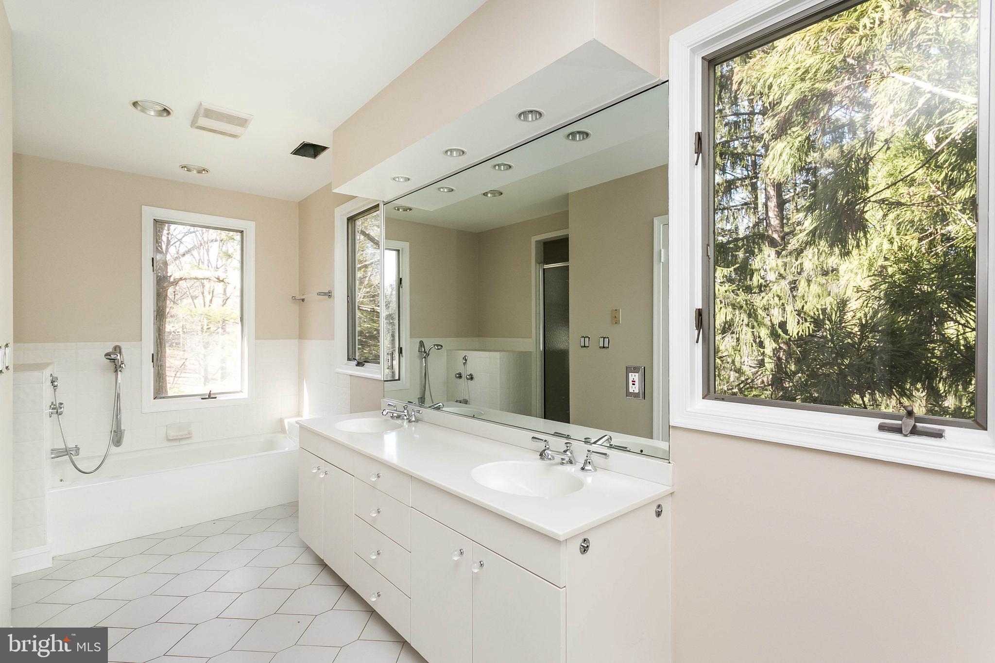 1103 Rolandvue Road Towson, MD 21204 - Photo 21 of 30