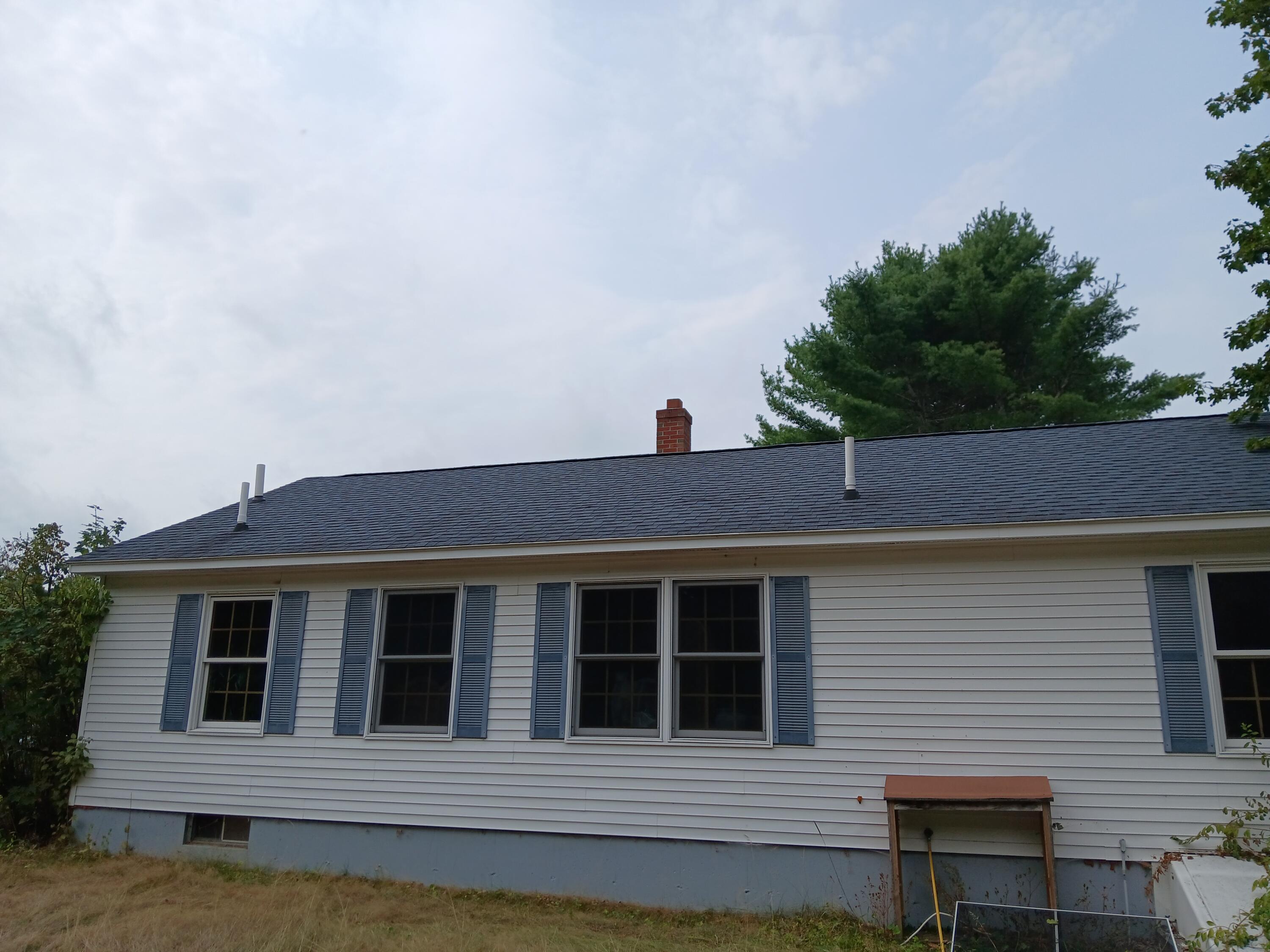 261 High Street Paris, ME 04281 - Photo 4 of 29 20250906_104205