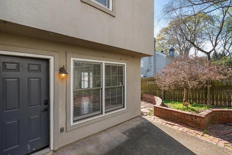 401 Defoors Landing Northwest Atlanta, GA 30318 - Photo 23 of 34