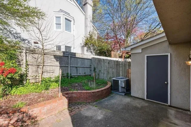 $2,300 | 401 Defoors Landing Northwest, Atlanta, GA 30318