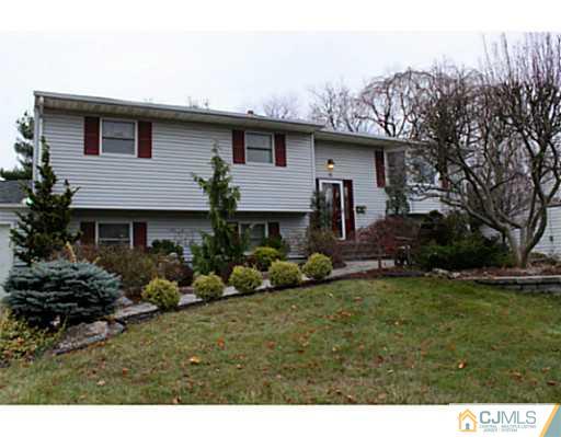 11 Vauxhall Road East Brunswick, NJ 08816 - Photo 2 of 19 Gallery Image 2