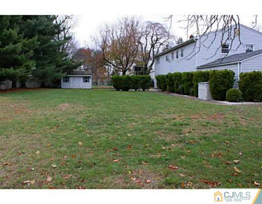 11 Vauxhall Road East Brunswick, NJ 08816 - Photo 19 of 19 Gallery Image 19