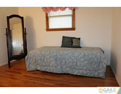 11 Vauxhall Road East Brunswick, NJ 08816 - Photo 10 of 19 Gallery Image 10
