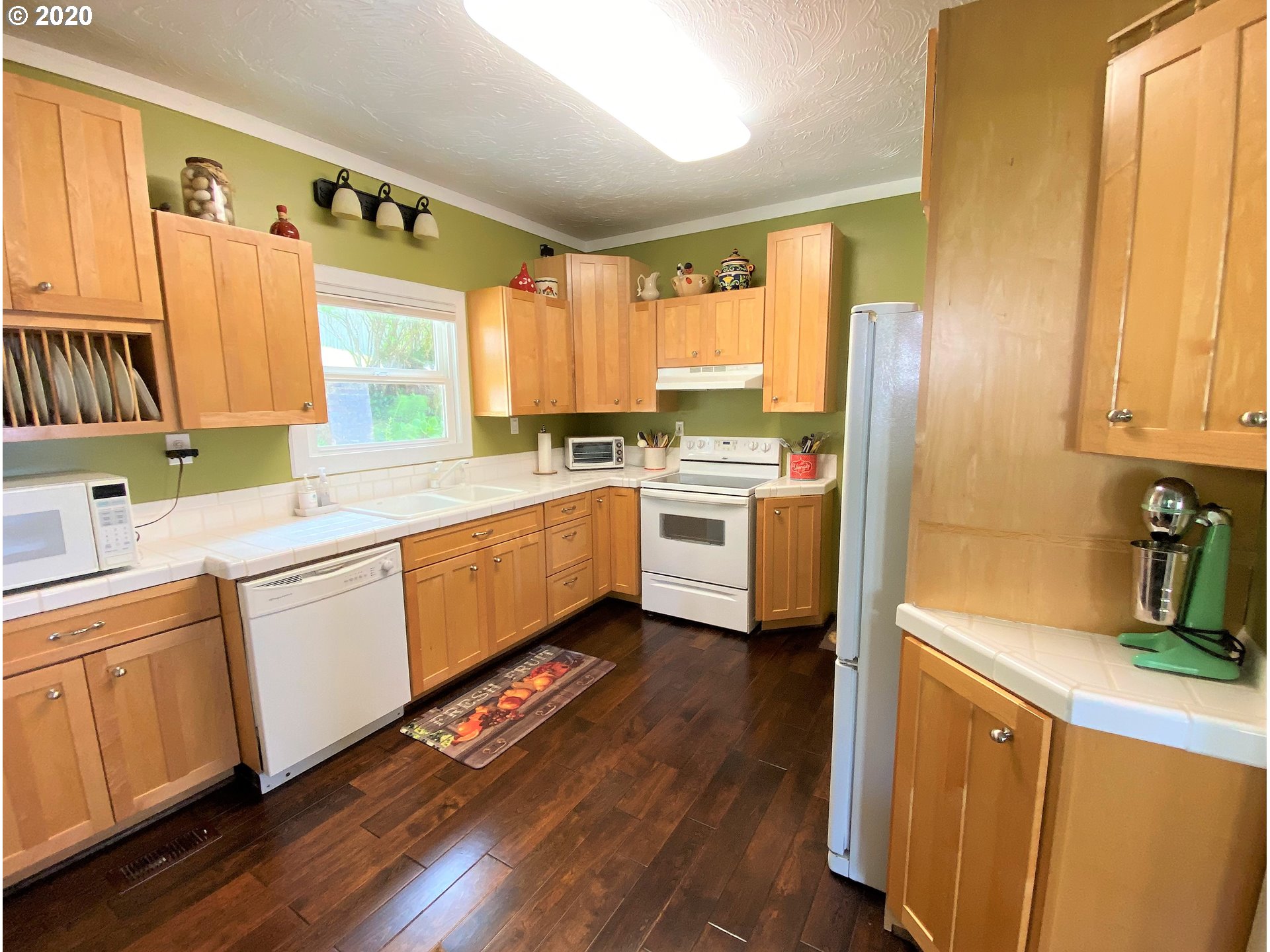 626 Elm Avenue Reedsport, OR 97467 - Photo 15 of 32