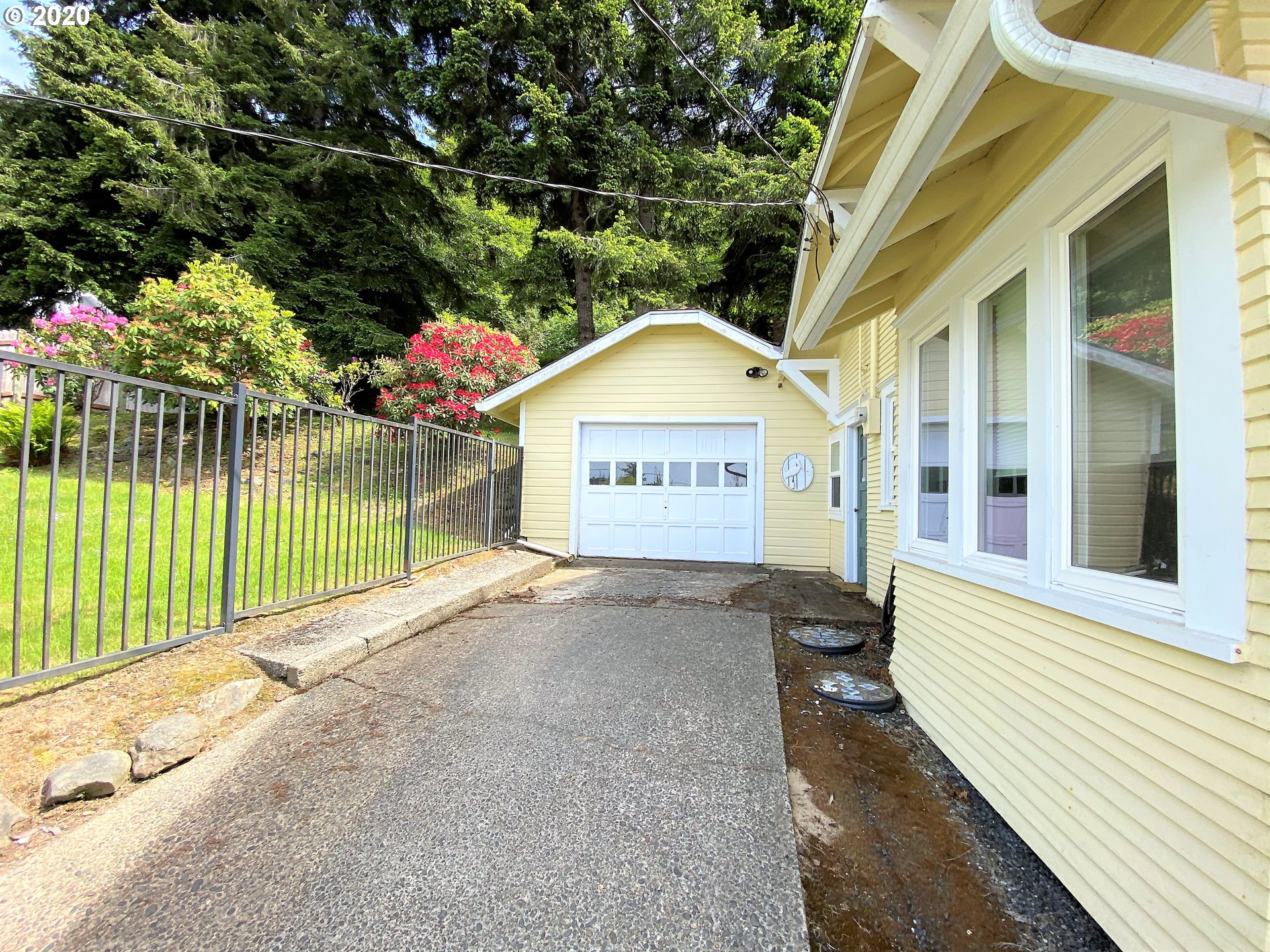626 Elm Avenue Reedsport, OR 97467 - Photo 26 of 32