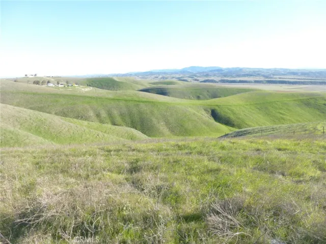 $525,000 | 0 Yosemite Place, Paso Robles, CA 93446