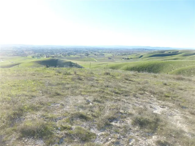 $525,000 | 0 Yosemite Place, Paso Robles, CA 93446