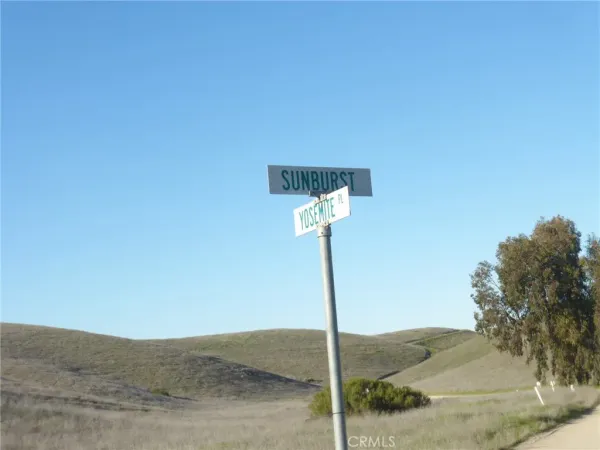 $525,000 | 0 Yosemite Place, Paso Robles, CA 93446