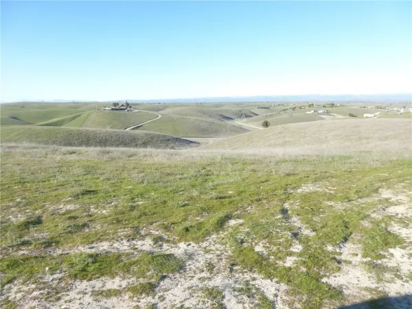$525,000 | 0 Yosemite Place, Paso Robles, CA 93446
