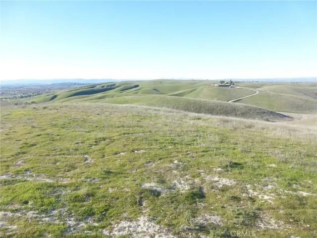 $525,000 | 0 Yosemite Place, Paso Robles, CA 93446