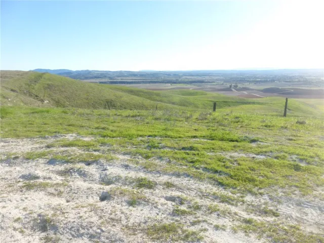 $525,000 | 0 Yosemite Place, Paso Robles, CA 93446