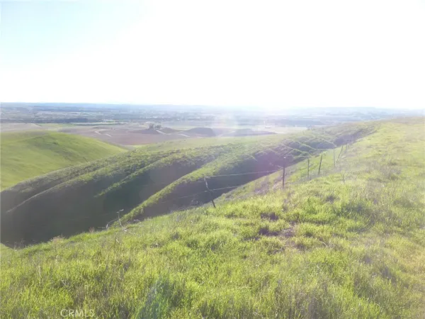 $525,000 | 0 Yosemite Place, Paso Robles, CA 93446