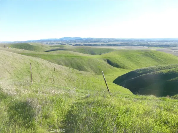 $525,000 | 0 Yosemite Place, Paso Robles, CA 93446