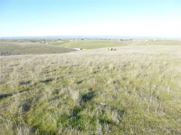 $525,000 | 0 Yosemite Place, Paso Robles, CA 93446