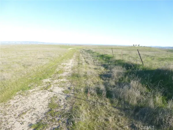 $525,000 | 0 Yosemite Place, Paso Robles, CA 93446