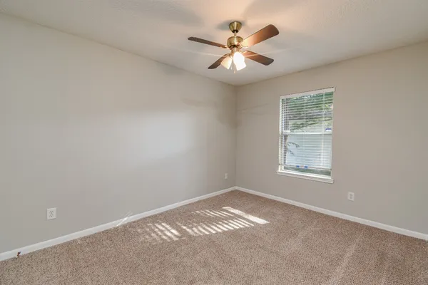 $1,600 | 5500 North Buffalo Circle, Willis, TX 77378