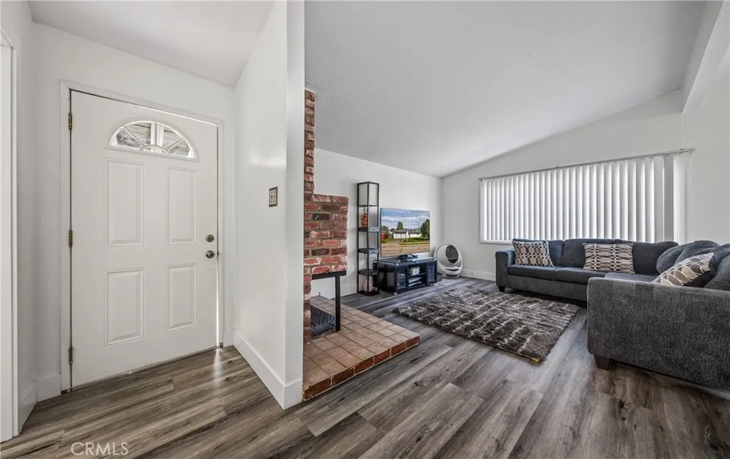 26960 14th Street Highland, CA 92346 - Photo 4 of 18