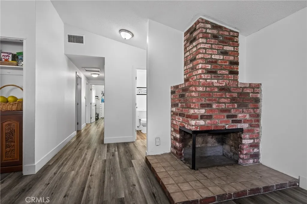 26960 14th Street Highland, CA 92346 - Photo 5 of 18