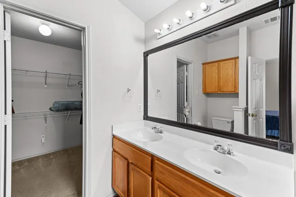 $2,200 | 1400 Orange Spice Court, Pflugerville, TX 78660