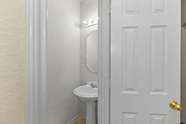 $2,200 | 1400 Orange Spice Court, Pflugerville, TX 78660