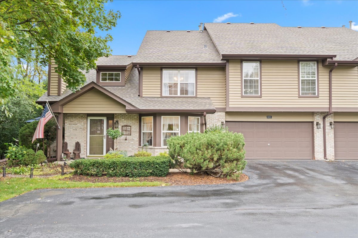 8025 Barrymore Drive Darien, IL 60561 - Photo 30 of 31 front view of a house