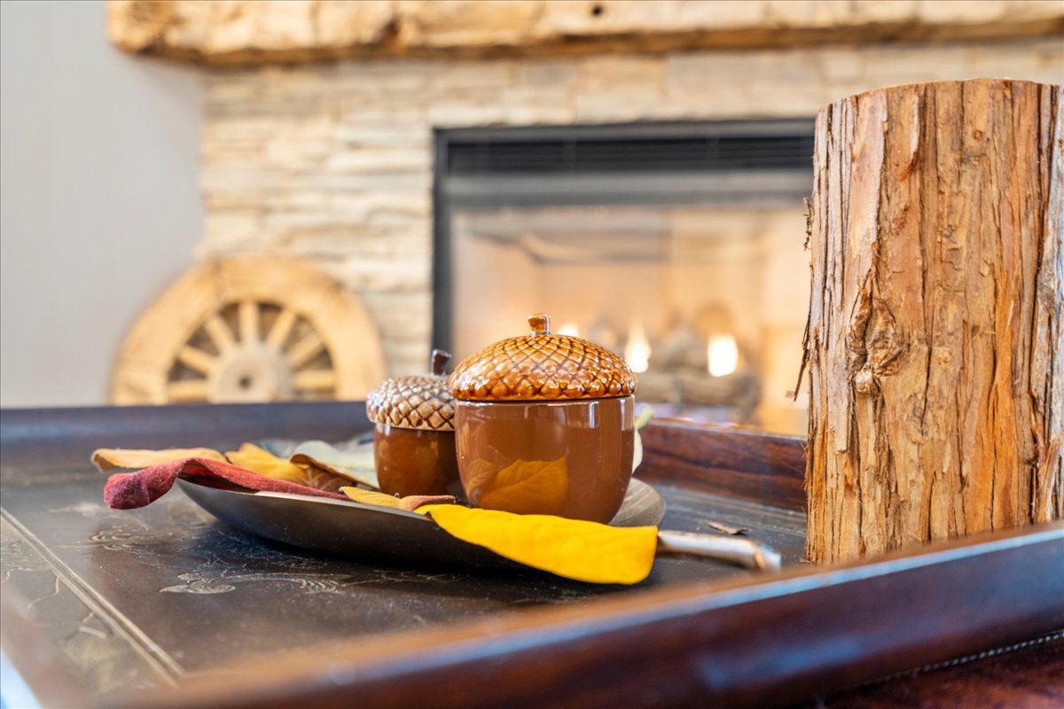 8025 Barrymore Drive Darien, IL 60561 - Photo 8 of 31 a view of a wooden floor