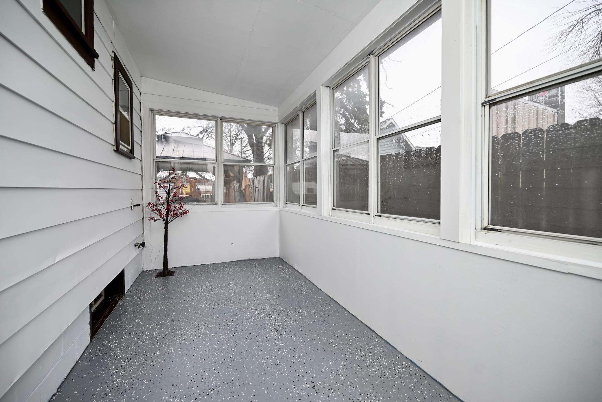 162 Sioux Street Winona, MN 55987 - Photo 13 of 27