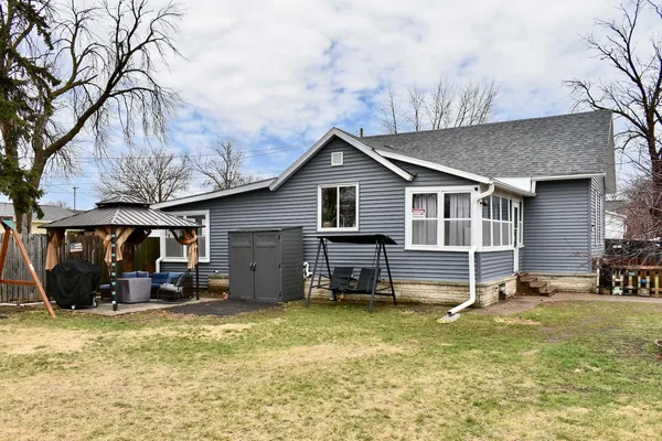 $174,000 | 162 Sioux Street, Winona, MN 55987