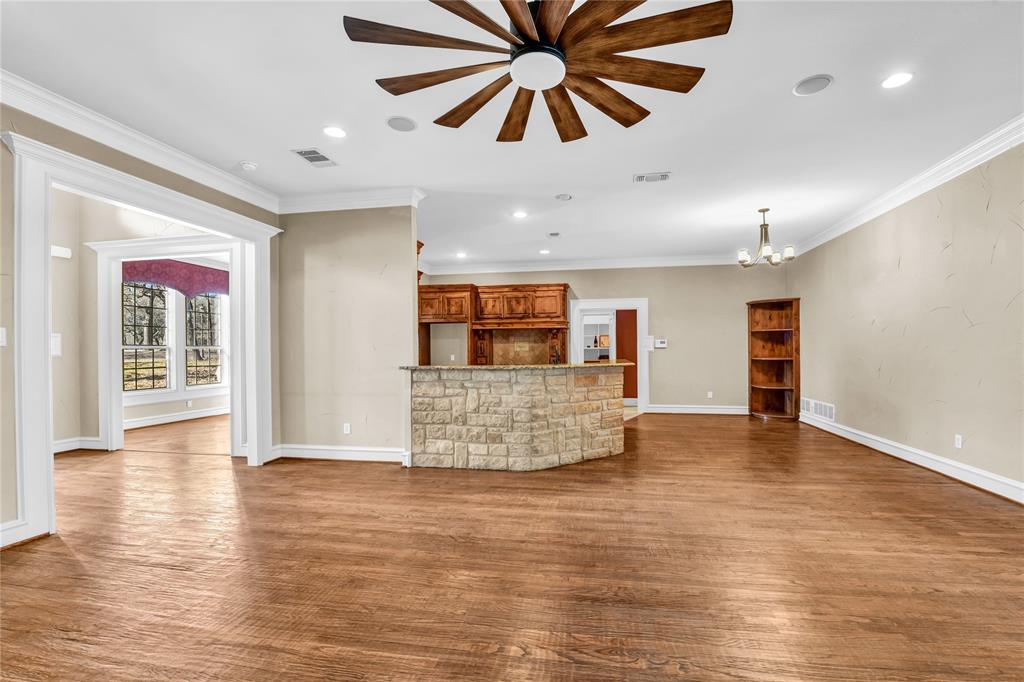 116 McClintock Court Weatherford, TX 76088 - Photo 15 of 38