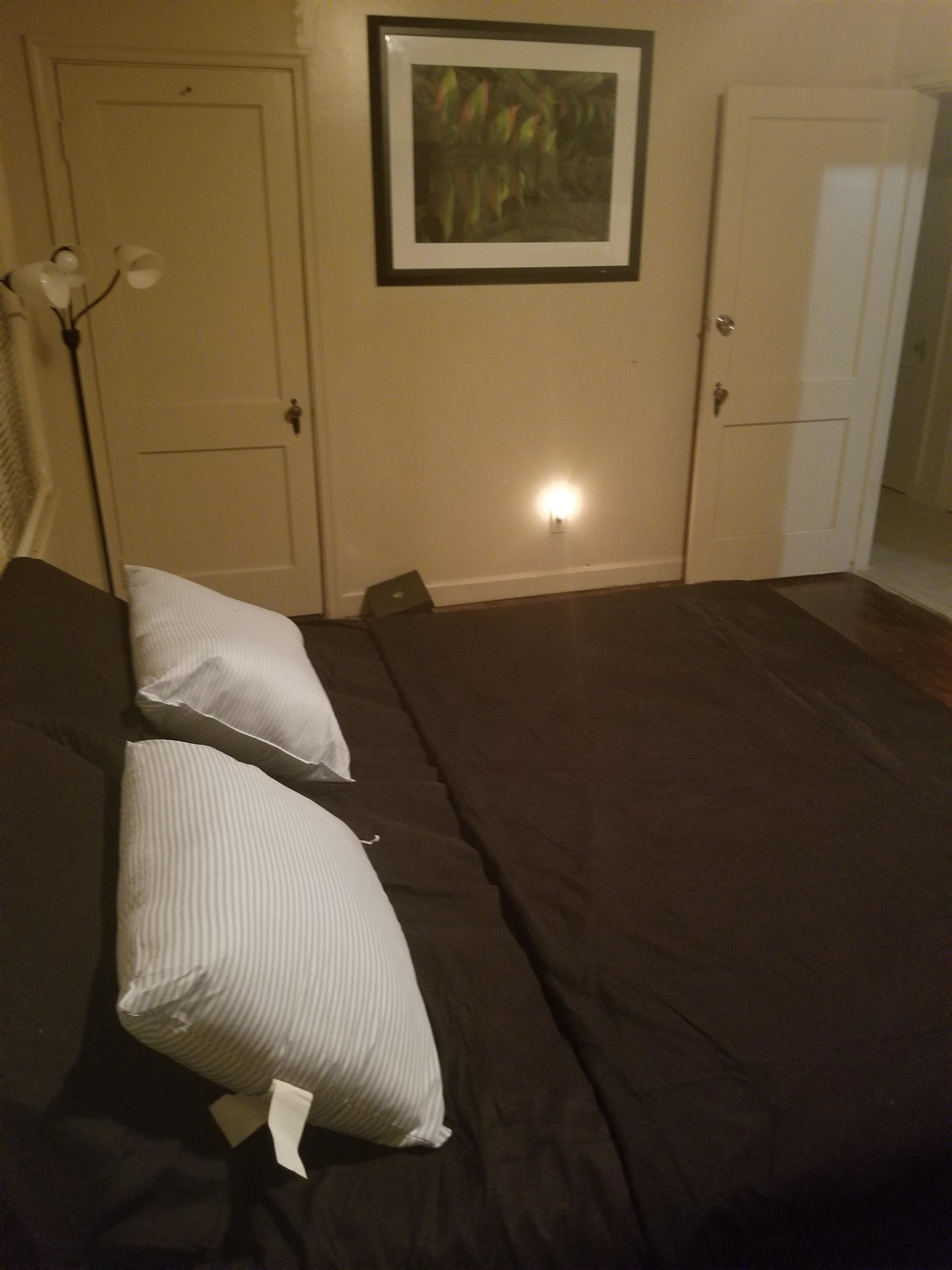 1505 Titus Road Memphis, TN 38111 - Photo 9 of 14 a living room with furniture